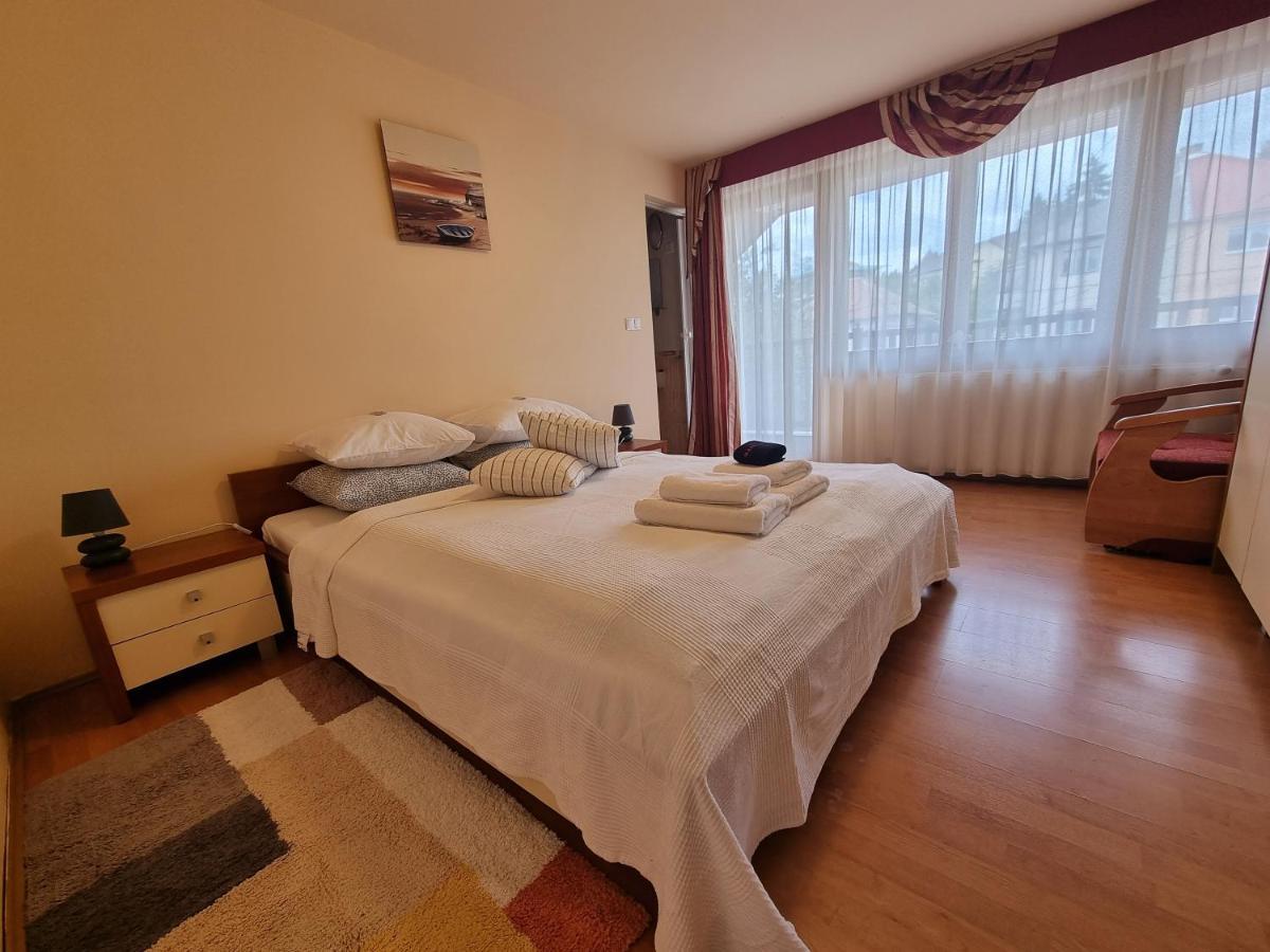Abigel 2 Vendeghaz Hotel มิชโคลซ์ ภายนอก รูปภาพ